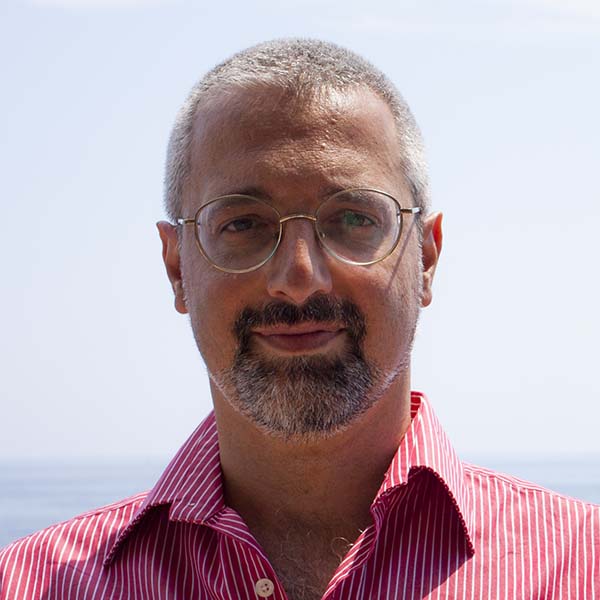 Marko - Head shot - Mogren - pink shirt - IMG_5361 - 600x600